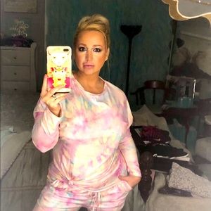 Adorable “Cotton Candy” 2 piece set.